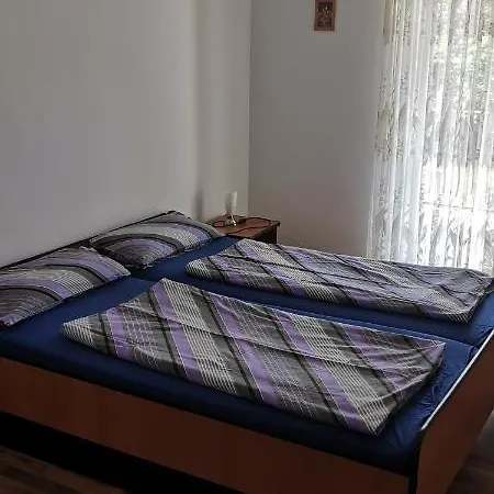 App-amelijas Apartamento