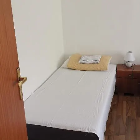 App-amelijas Apartment *
